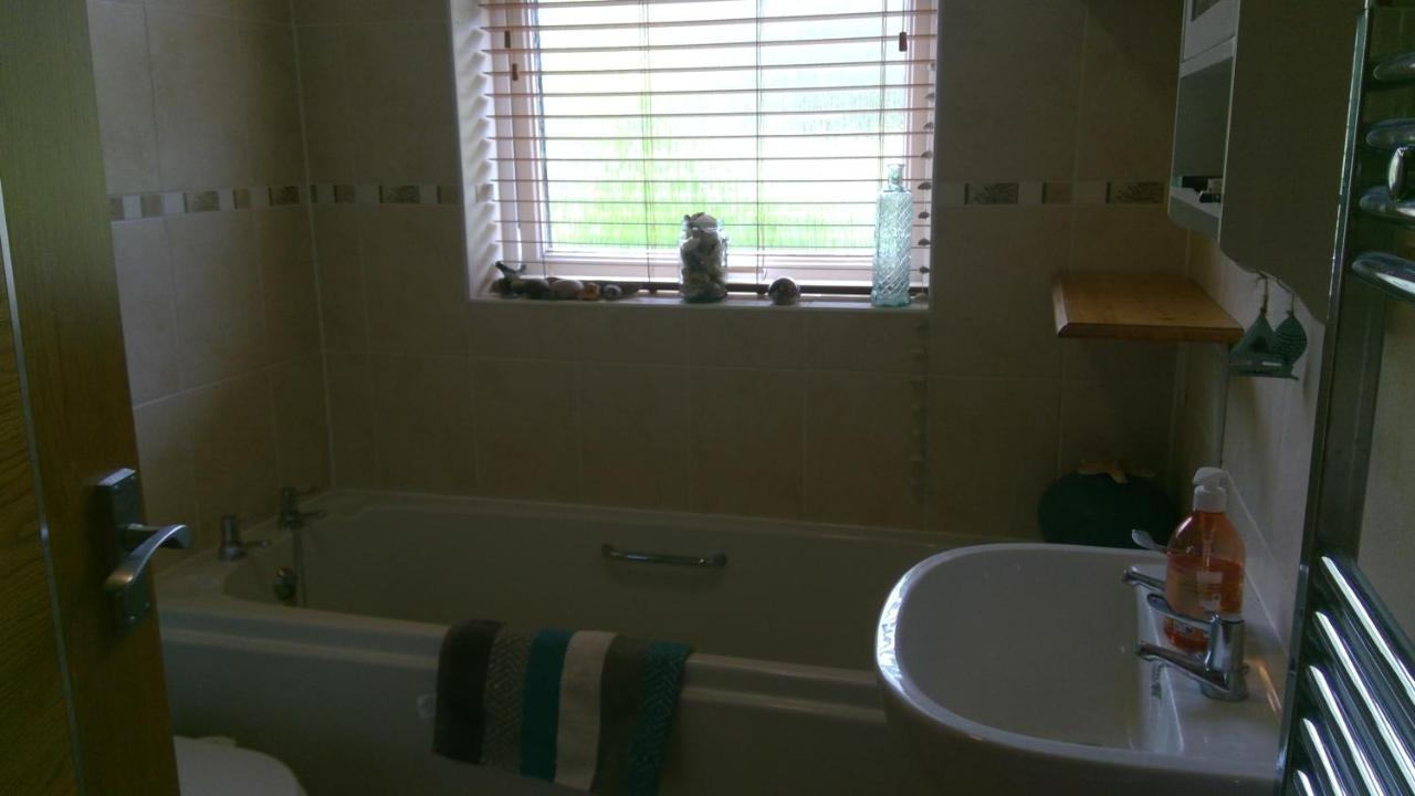 Colourful, Cosy City Home Bath Buitenkant foto