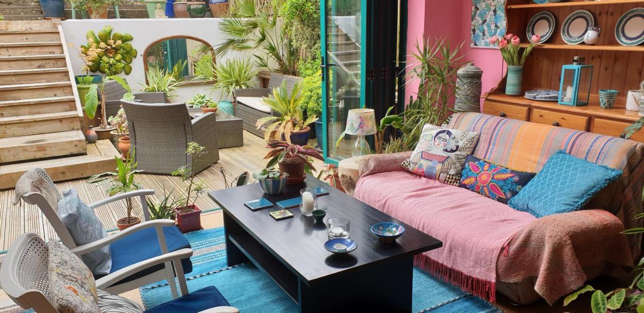 Colourful, Cosy City Home Bath Buitenkant foto